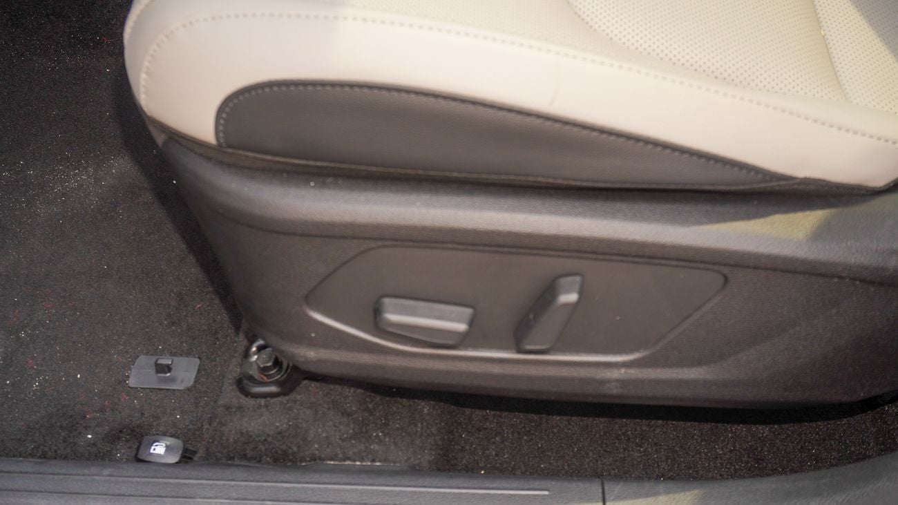 Kia Sportage Brand New Kia Sportage 2025 Export 1.5L 2WD Petrol|Grey/Beige|N-KIA-SPO-2WD-25|