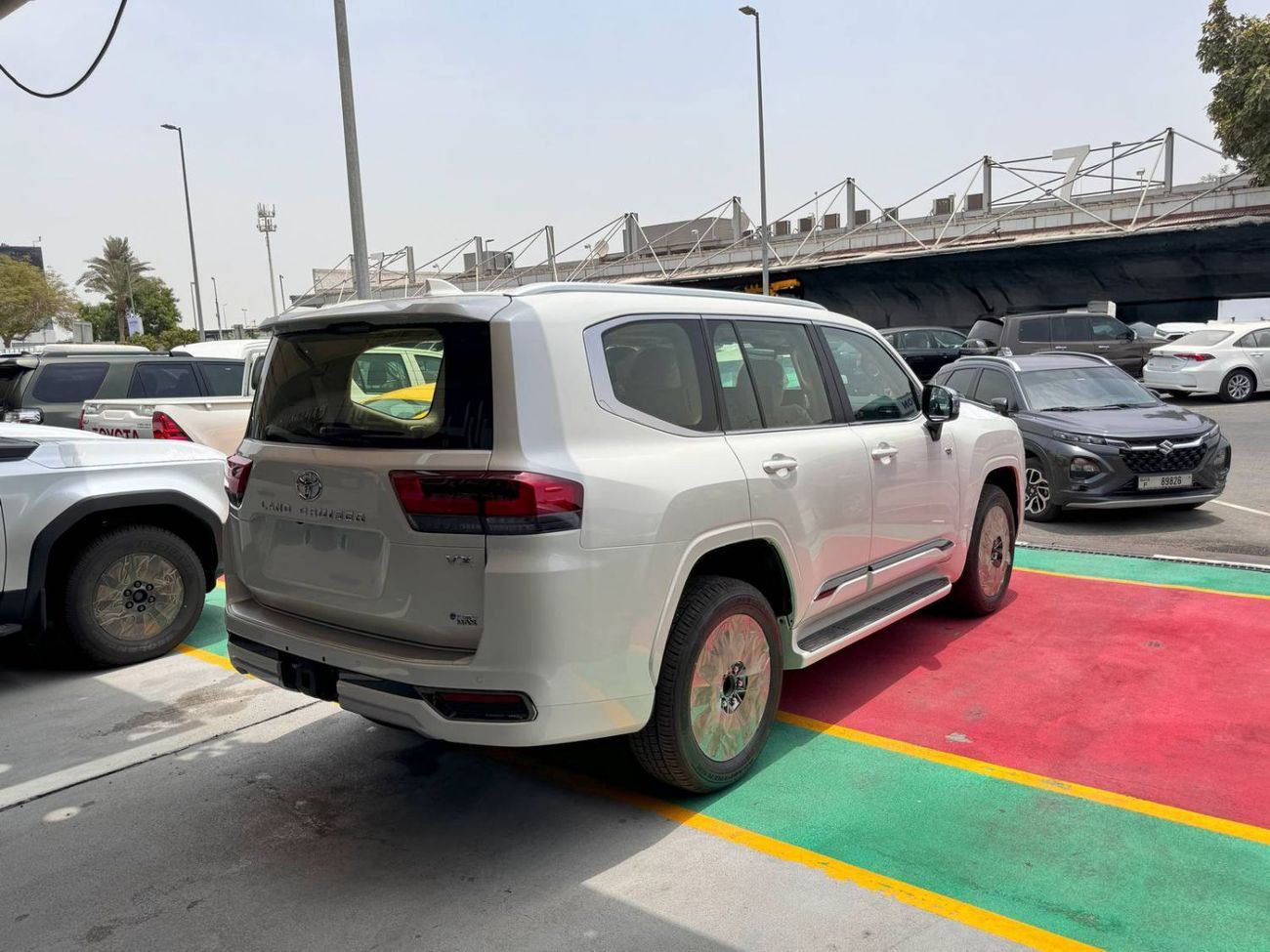 تويوتا لاند كروزر 2025 TOYOTA LAND CRUISER VX 3.5L HYBRID 4X4 BRAND NEW 0KM