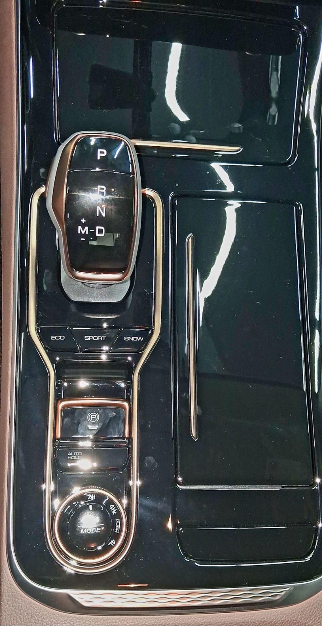 سبروس X300 Spruce X300  4WD By Nissan Company