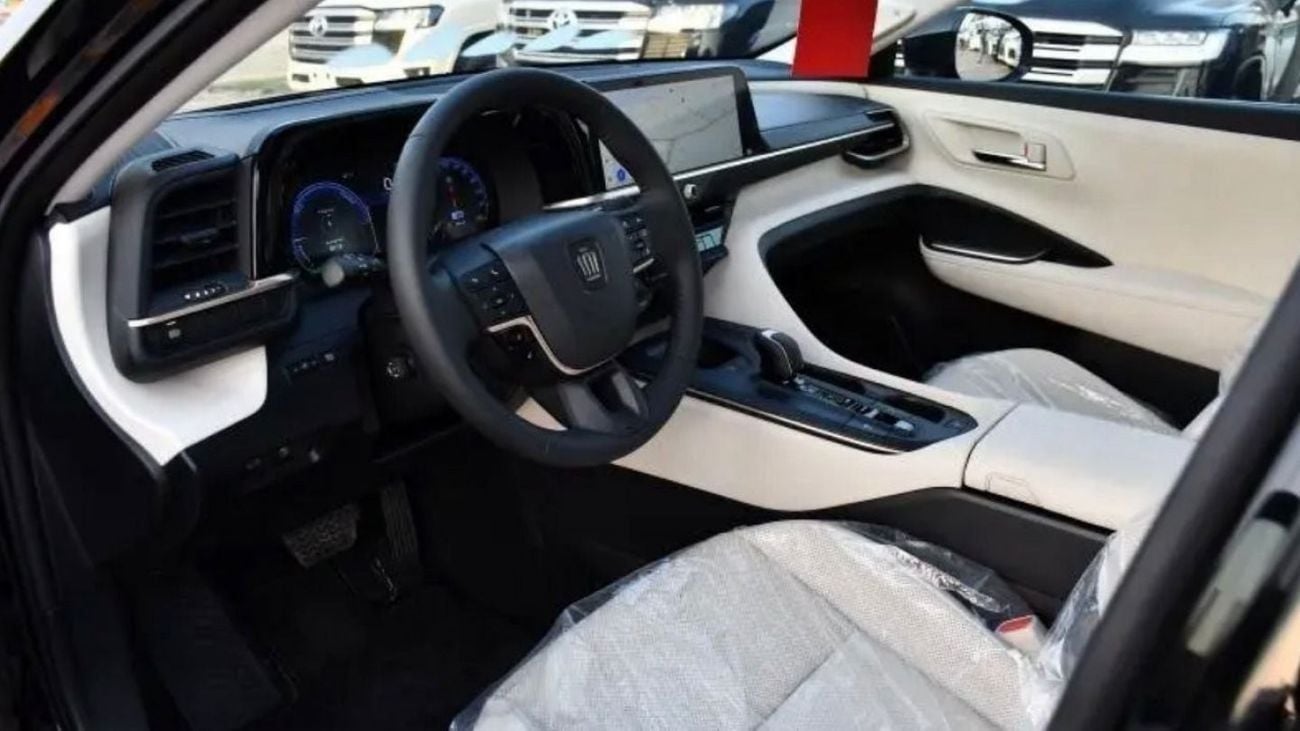 Toyota Crown TOYOTA CROWN 2.5L HYBRID FULL OPTION 2026 GCC FULL OPTION GCC SPECS