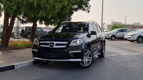 Mercedes-Benz GL 500 2015 4.7L Turbocharged V8 Partial Service History GCC Perfect Condition
