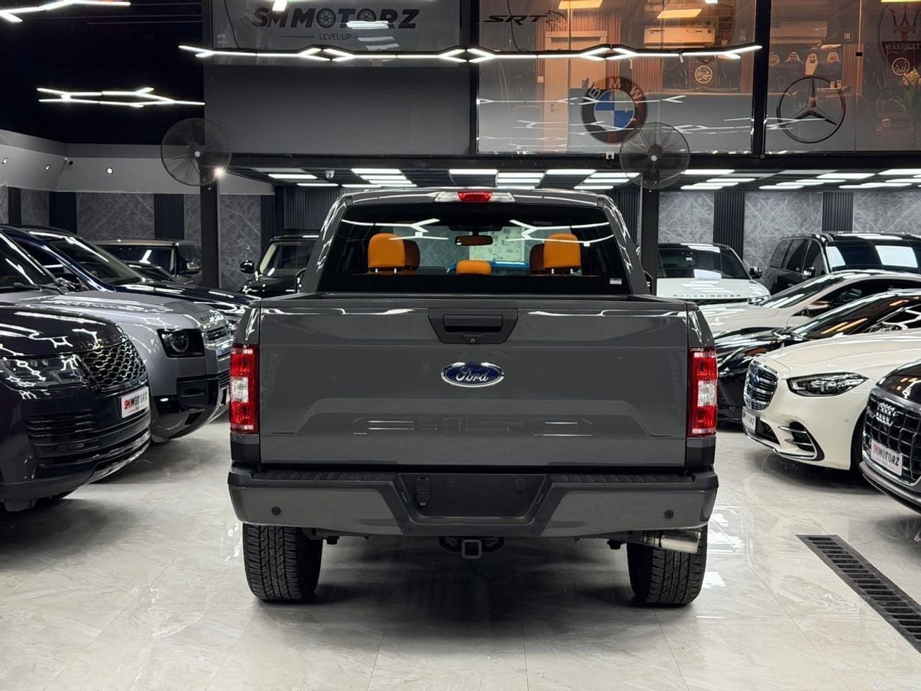 Ford F-150 XLT CREW CAB