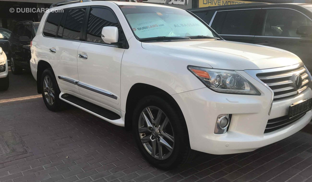 Lexus LX570