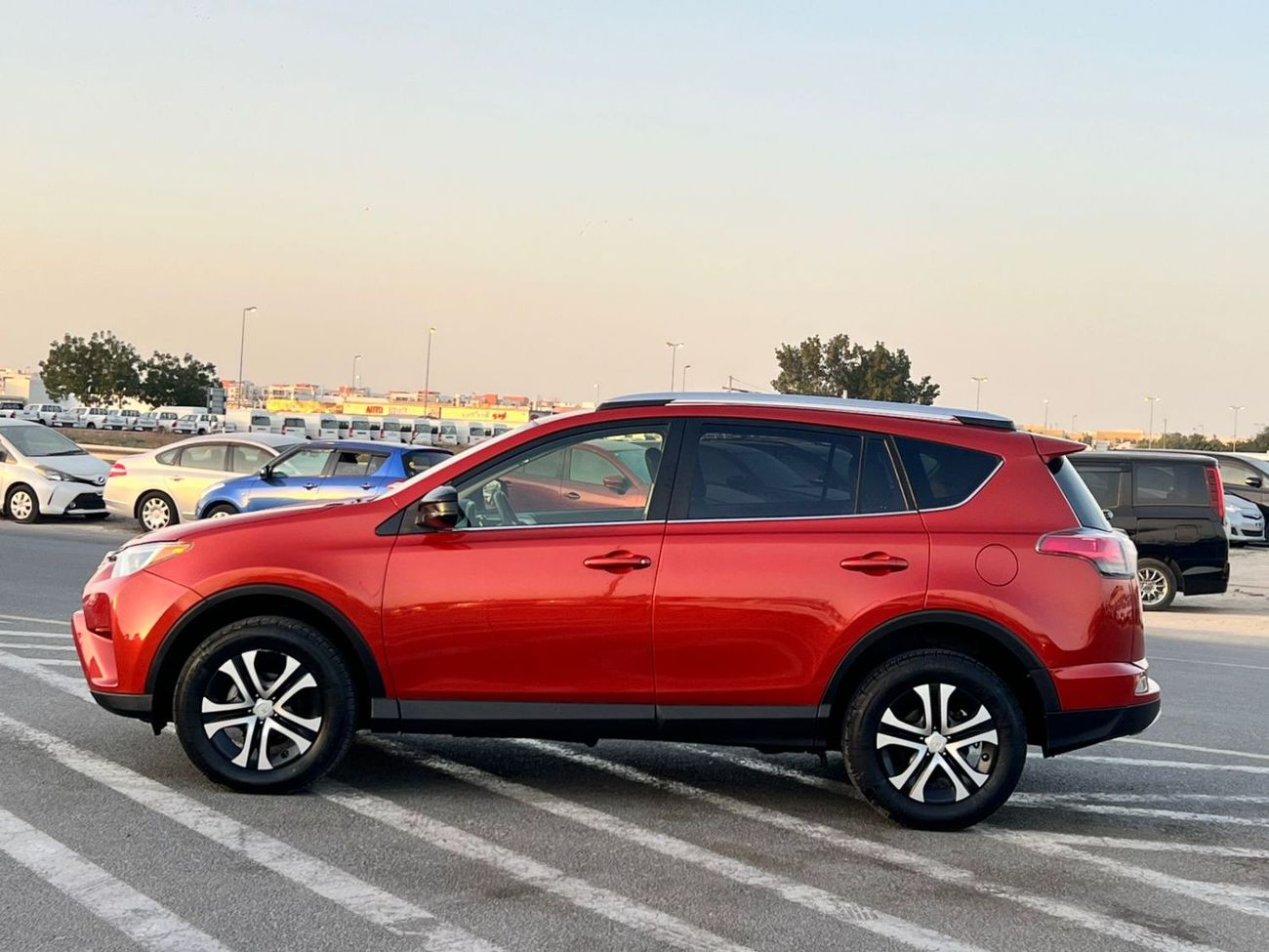 Toyota RAV4 2016 Toyota RAV4 - Midoption 2.5L V4 - Rear Camera - Leather Seat - AWD 4x4