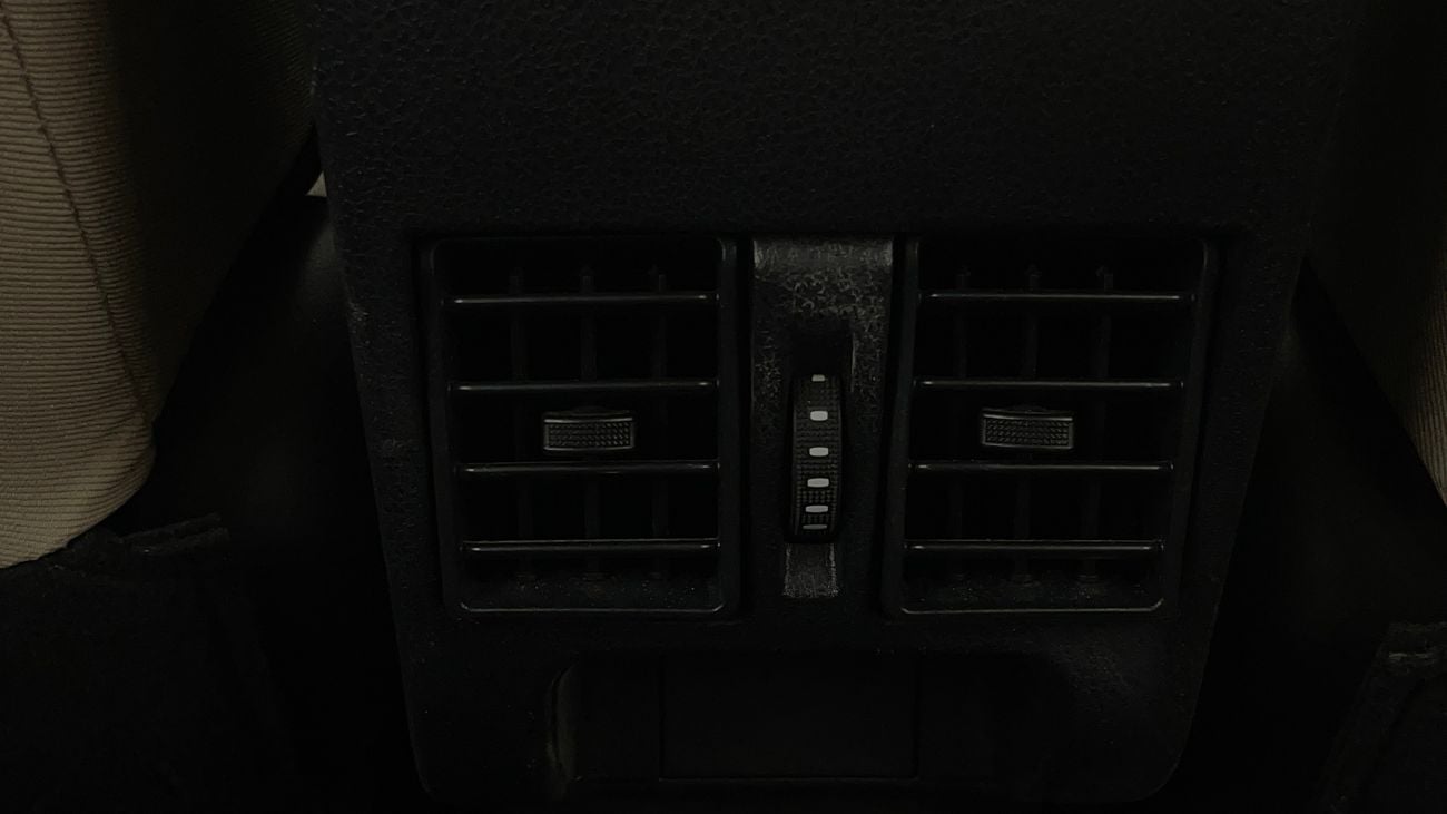 تويوتا يارس E 1.5 | بدون دفعة مقدمة | اختبار القيادة في المنزل