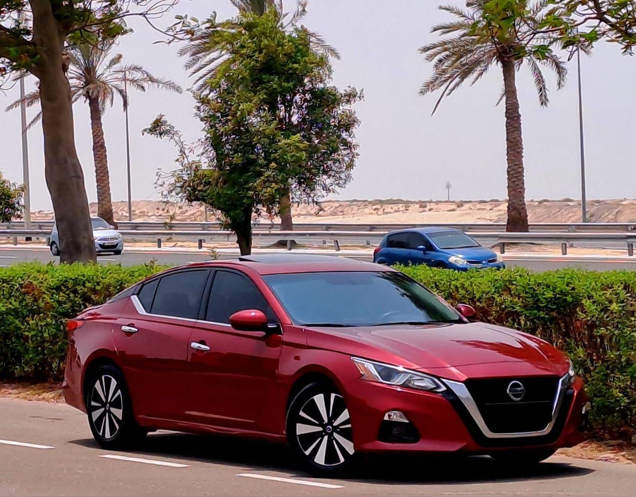 Nissan Altima SV 850-Monthly l GCC l SUNROOF | Cruise, Camera, GPS l Accident Free