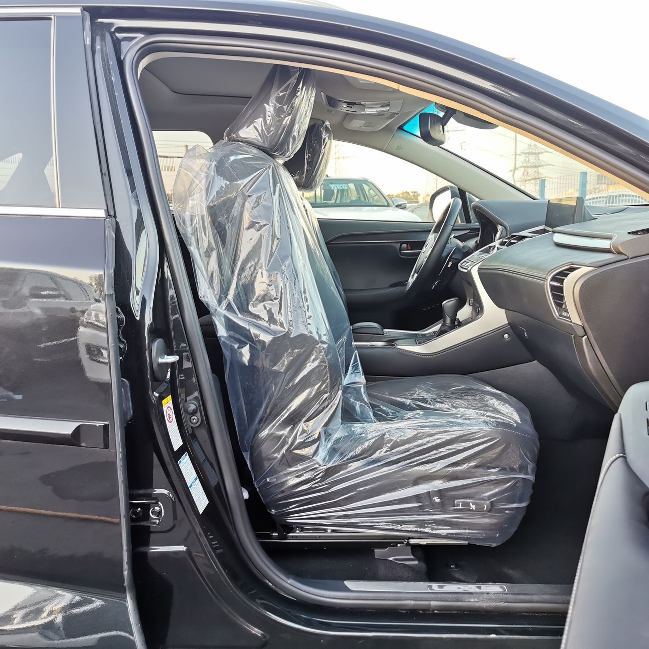 Lexus NX300 2.0L Petrol, Alloy Rims, DVD, Rear Camera, Front Power Seat &Leather Seats, Sunroof, (LOT #275)