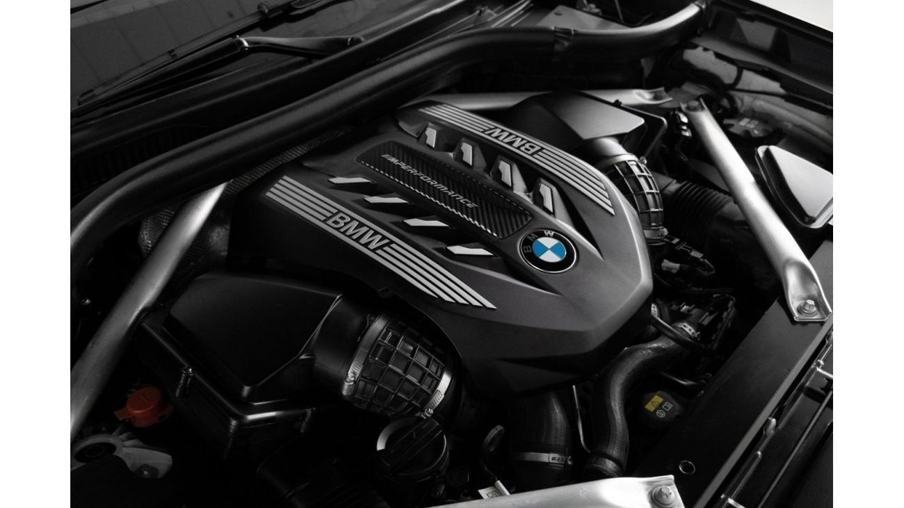 BMW X7 M50i 2022 BMW X7 50i M-Sport / Full BMW Service History & BMW Service Contract