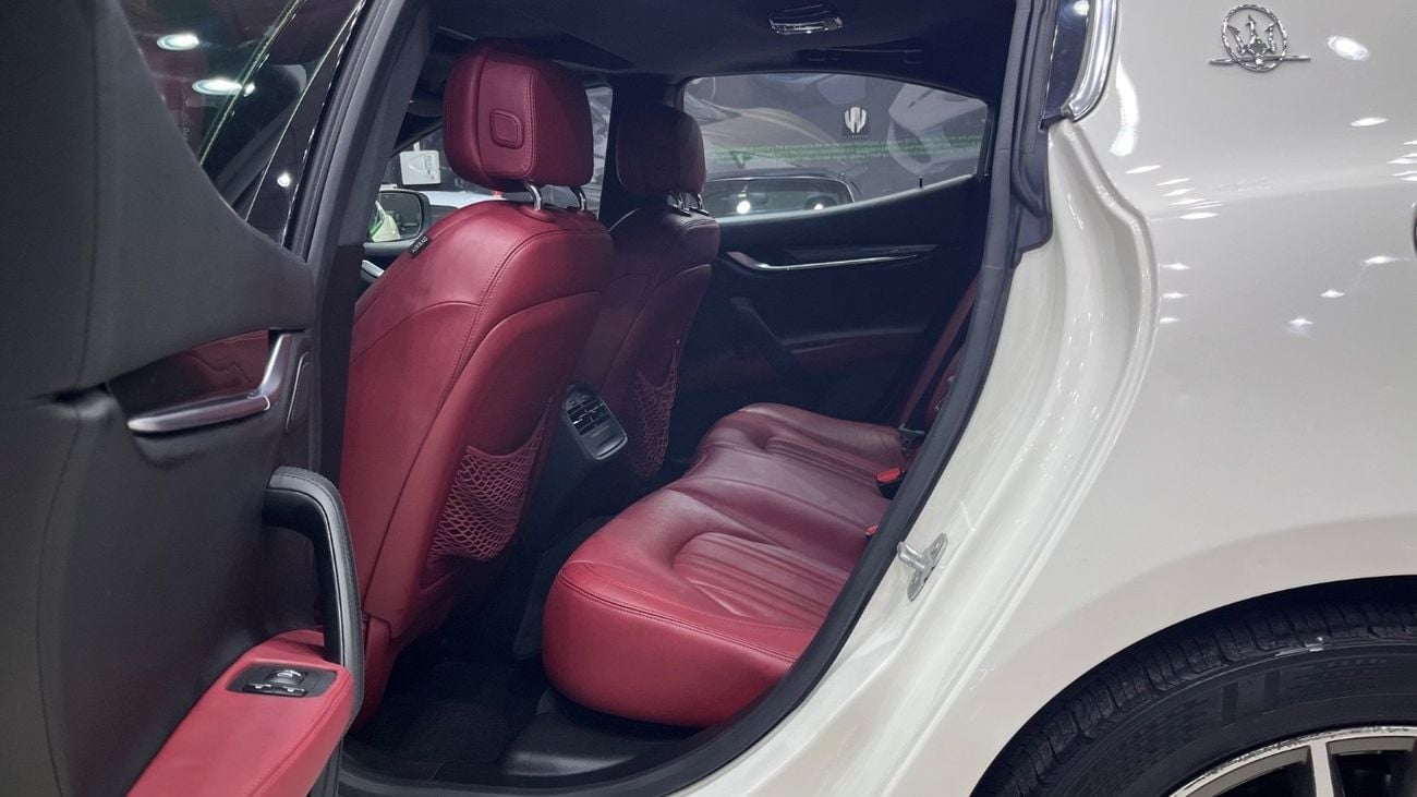 Maserati Ghibli STD