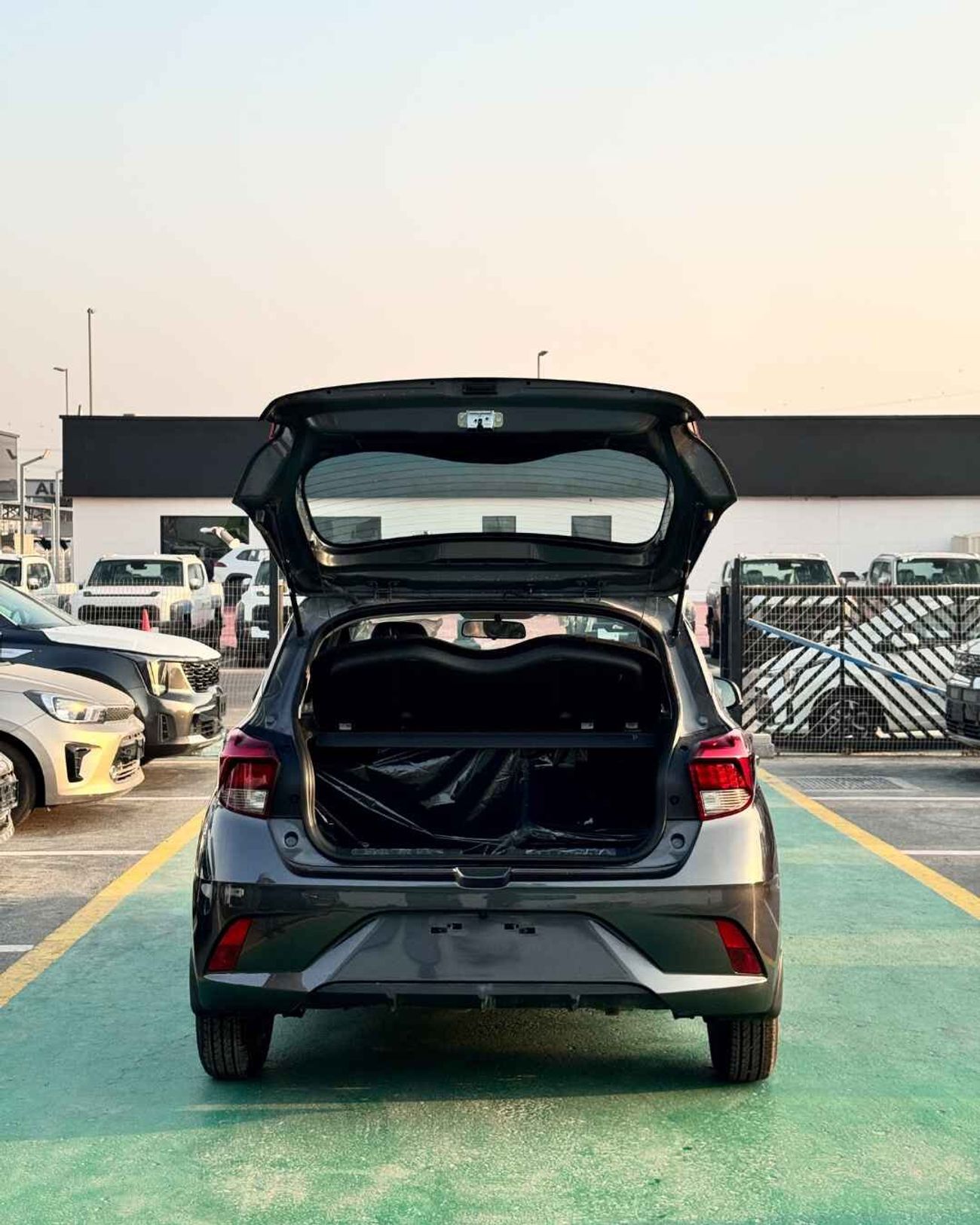 Hyundai Grand i10 SMART (HATCHBACK ) 1.2L GRAY COLOR -