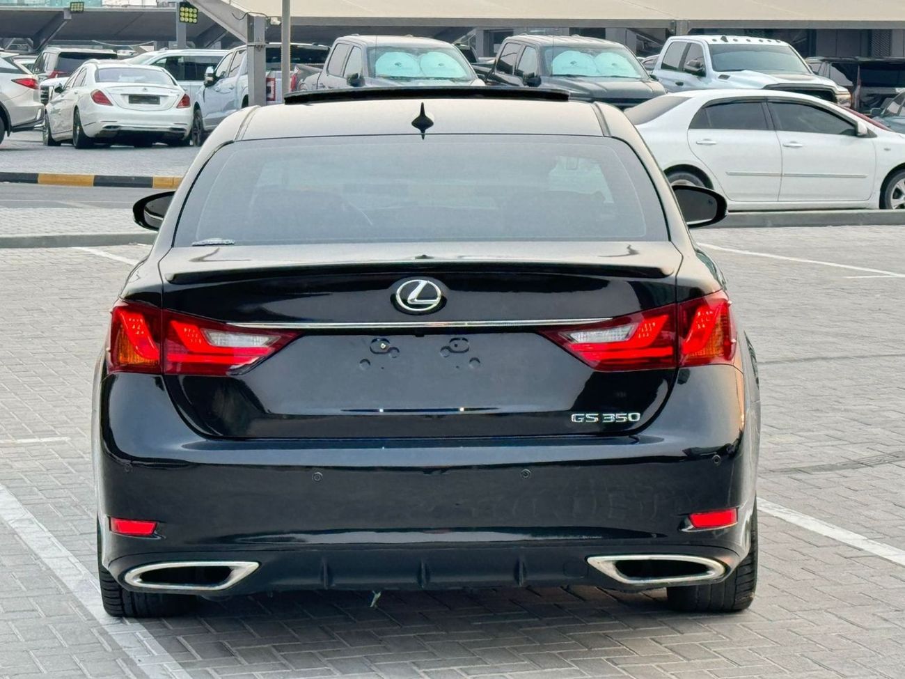 لكزس GS 350 بلاتينوم بحالة ممتازة من الداخل و الخارج