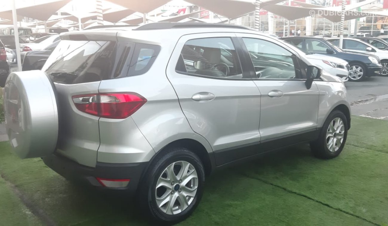 Ford EcoSport Without accidents No.2 cruise control wheels, rear wing fog lights sensors, FM radio - CD, in excell