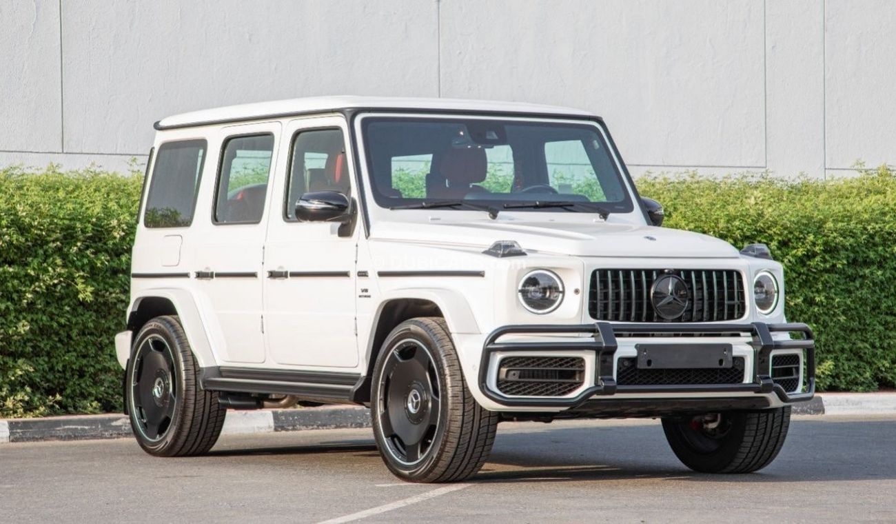 Mercedes-Benz G 63 AMG AMG Night Pack Carbon/GCC/2 years Warranty. Local Registration +5%