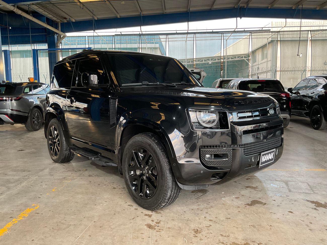 Land Rover Defender P400 90 SE | Guaranteed Warranty | 0 Down Payment