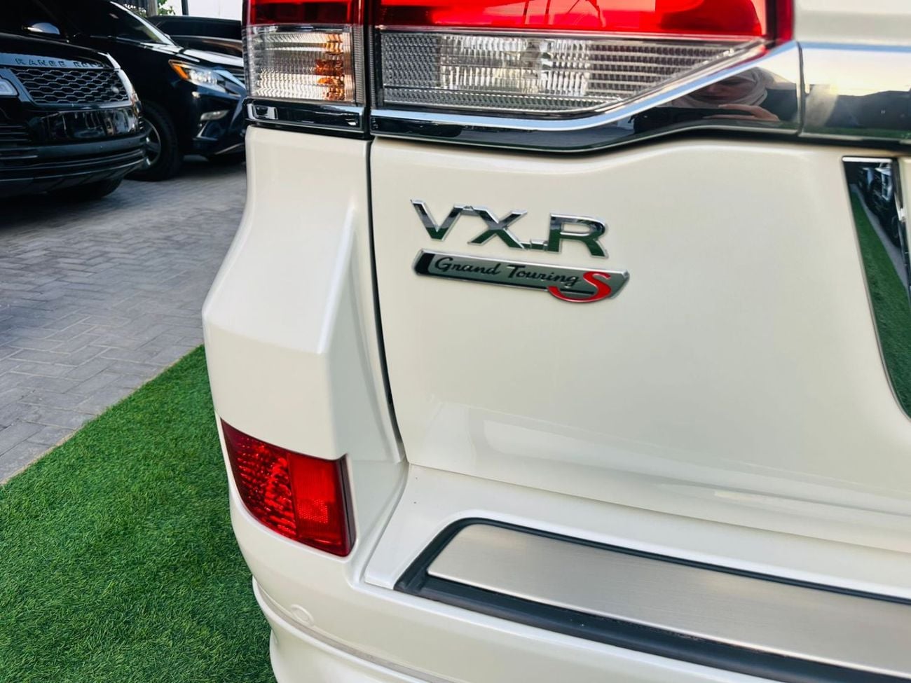 تويوتا لاند كروزر VXR
