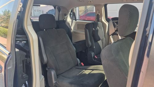 Chrysler Town & Country STANDARD