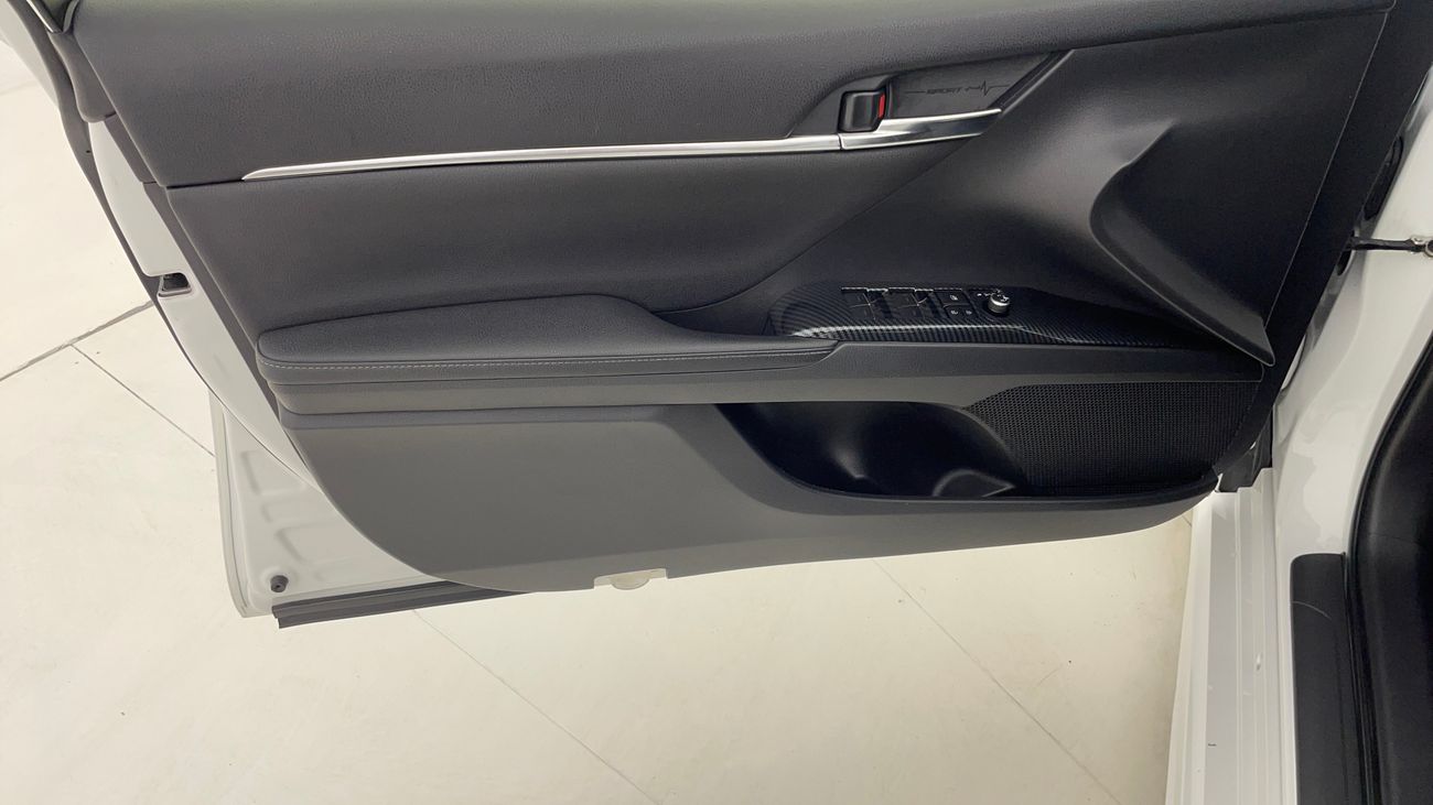 تويوتا كامري SPORT 3.5 | بدون دفعة مقدمة | اختبار القيادة في المنزل