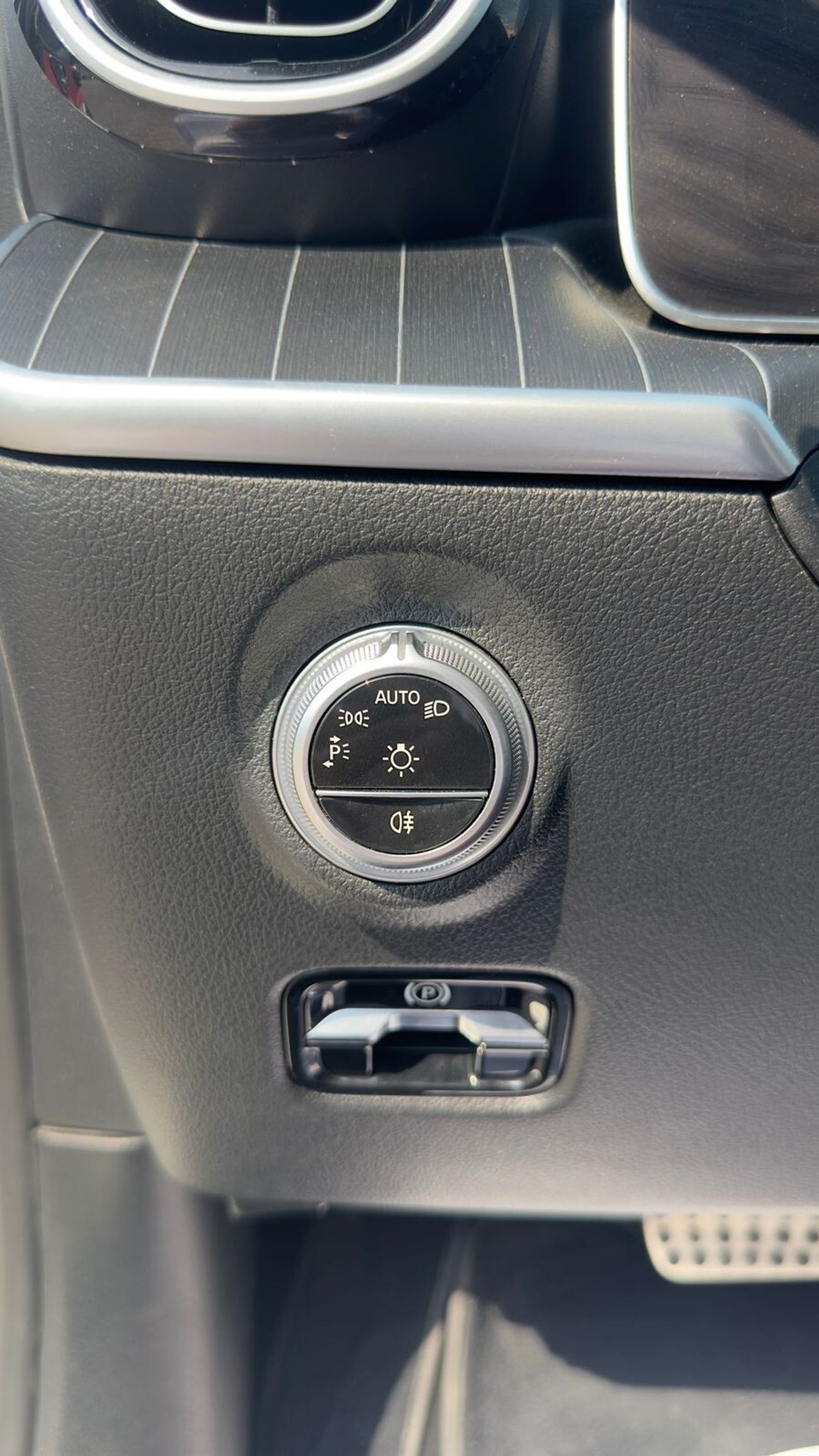 Mercedes-Benz C 300 Buy & Get one-year registration and insurance free