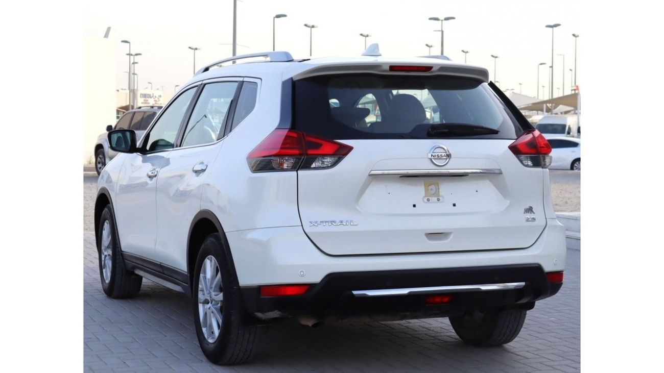 نيسان إكس تريل 2020 نيسان إكس تريل SL (T32)، سيارات الدفع الرباعي 5dr، 2.5L 4cyl بنزين، أوتوماتيكي، دفع رباعي