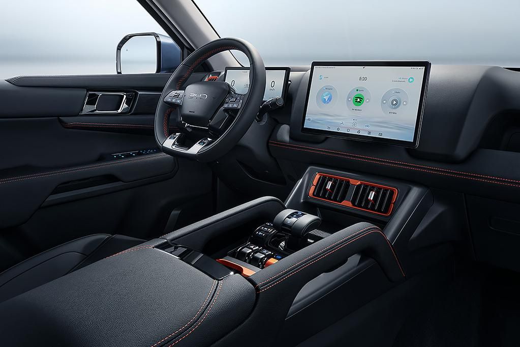 BYD Shark 6 interior - Cockpit