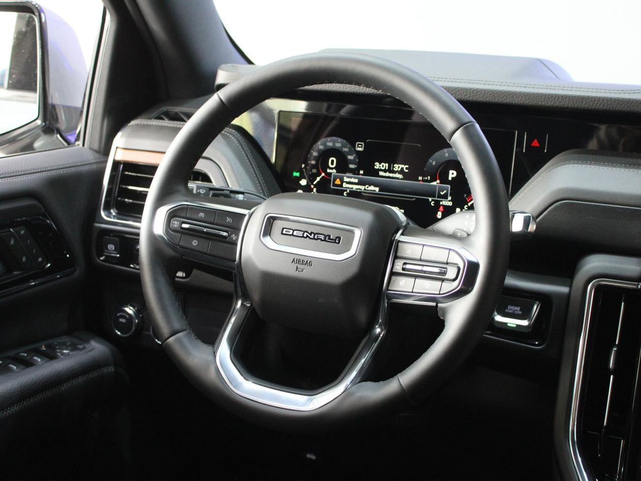 GMC Yukon | DENALI - Low mileage