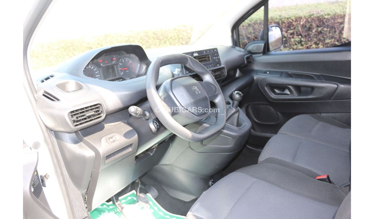 Peugeot Partner Long Peugeot Partner delivery van  model 2022  under warranty