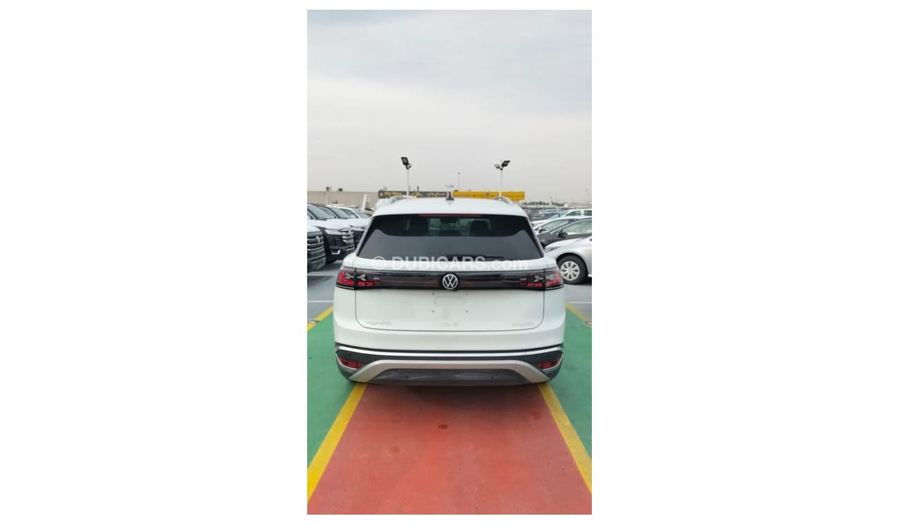 فولكس واجن ID.6 Volkswagen ID,6 pure cross