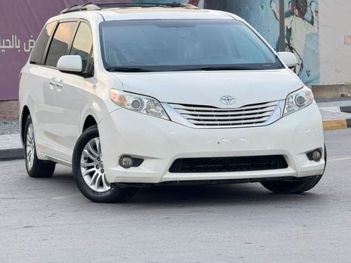 Toyota Sienna In excellent condition and requires no expenses