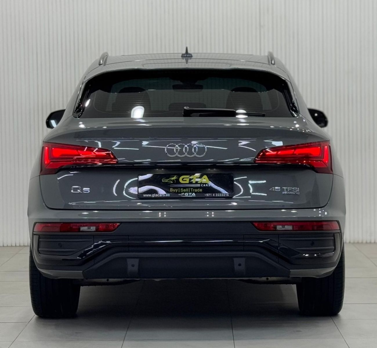 أودي Q5 45 TFSI quattro S Line 2.0L (245 HP) SUV Coupe 2022 Audi Q5 quattro 45 TFSI S Line, Agency Warranty