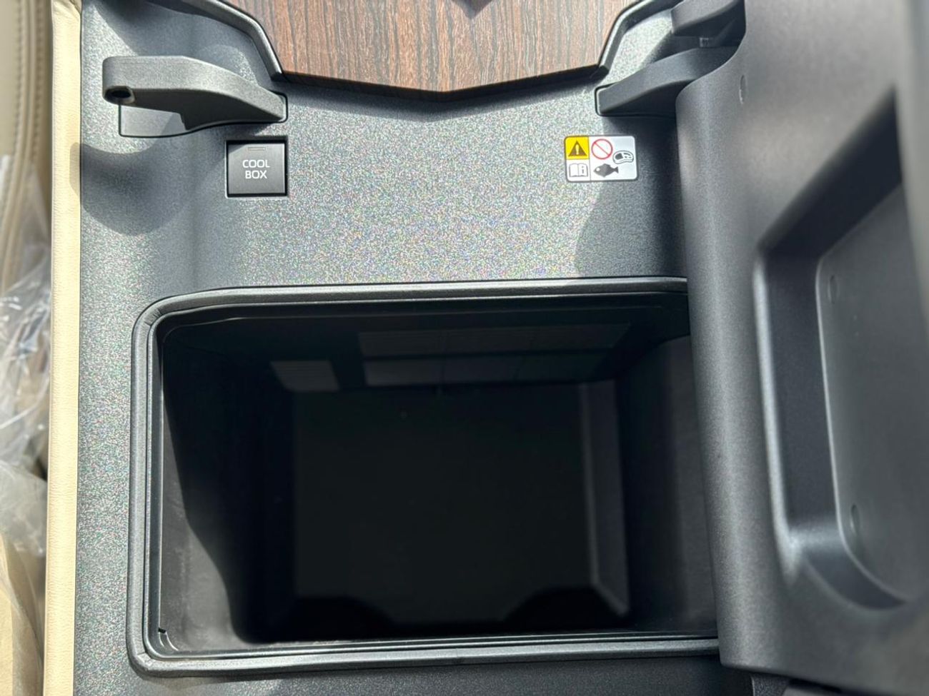 تويوتا لاند كروزر 