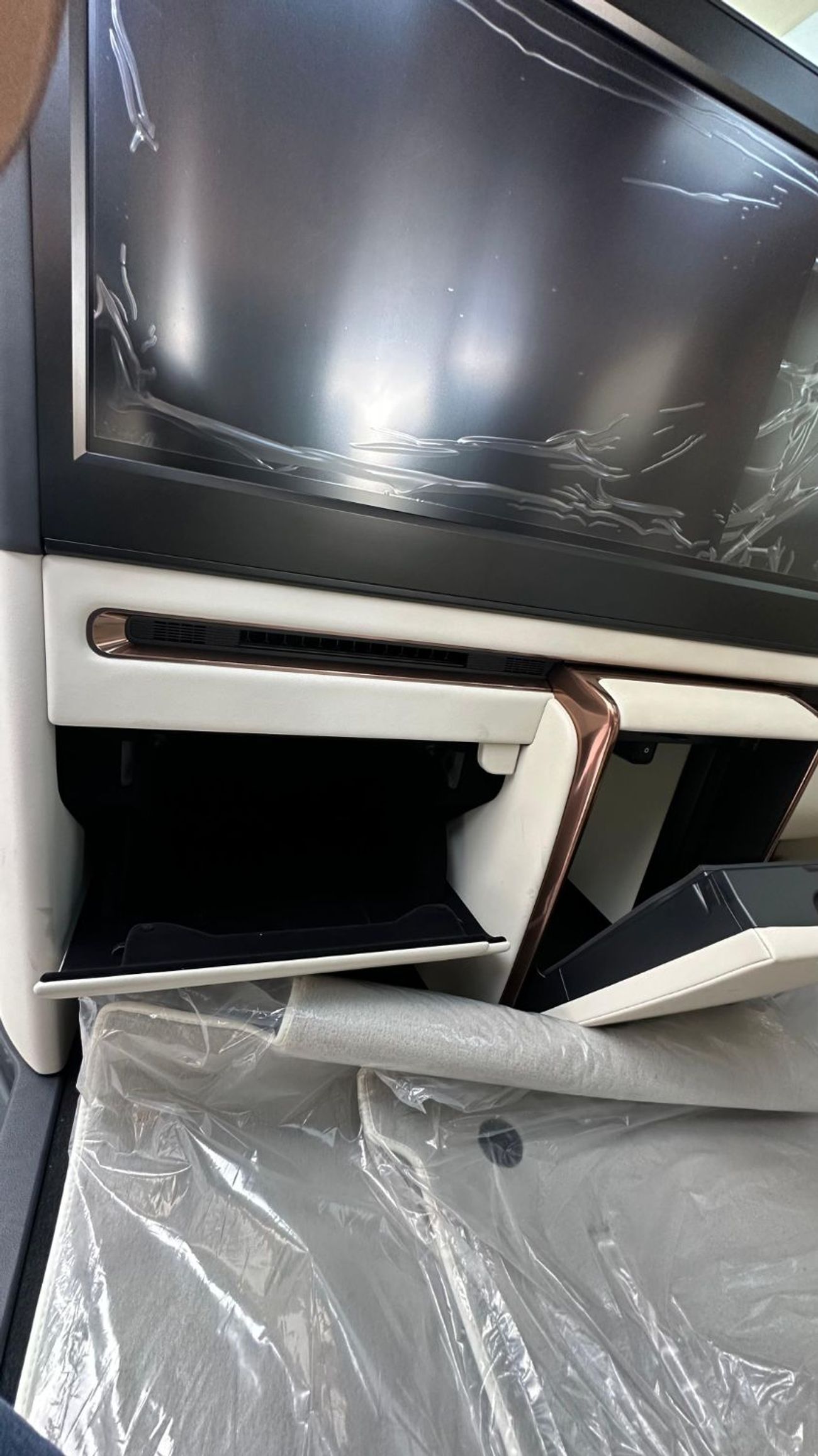 Lexus LM 350h LEXUS LM 350H