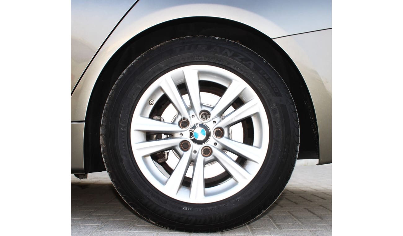 BMW 318i Exclusive BMW I318 GCC 2018 in excellent condition