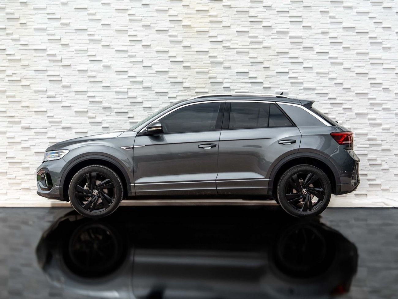 فولكس واجن T ROC R-LINE Volkswagen T-Roc 2024
