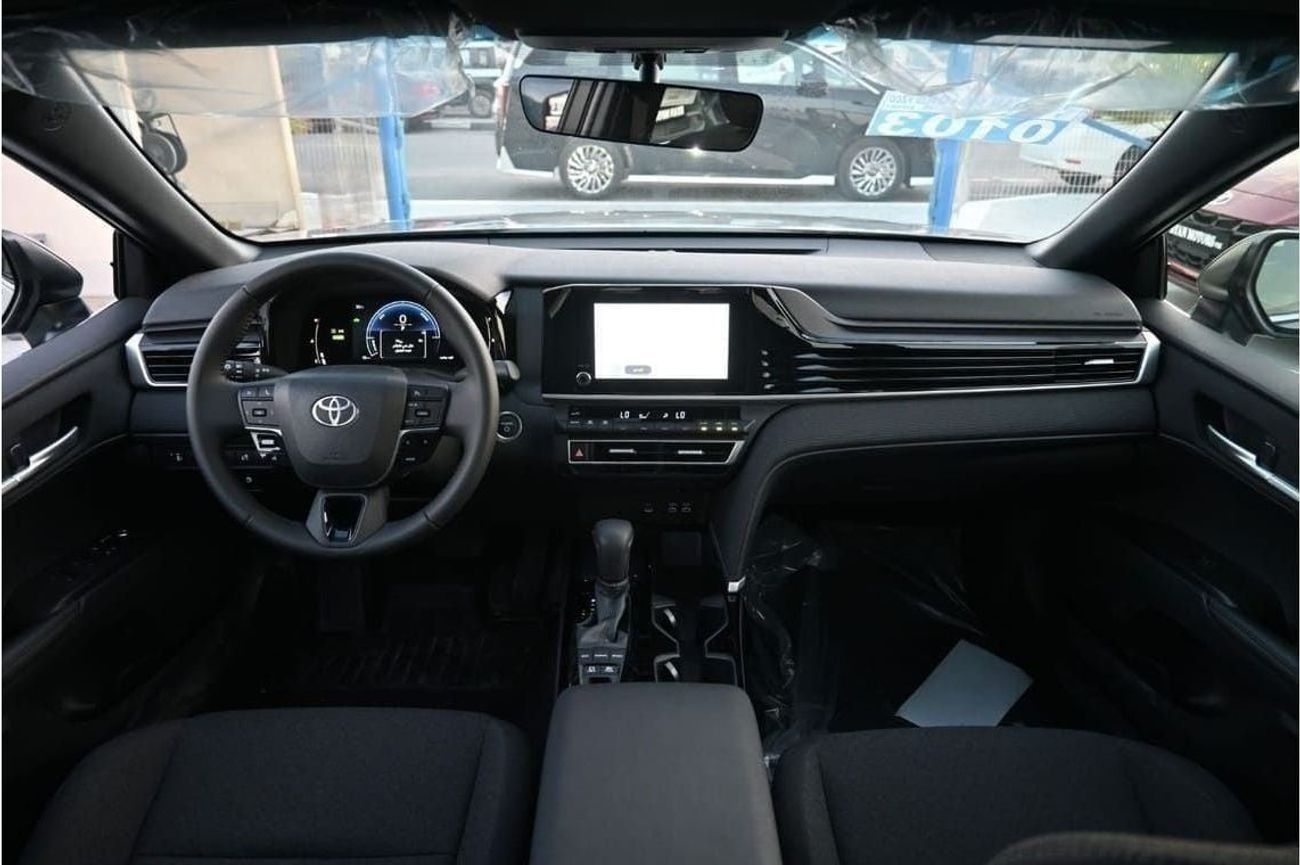 Toyota Camry GLE HEV Toyota Camry LE 2.5L Hybrid, Model 2025, Color Grey
