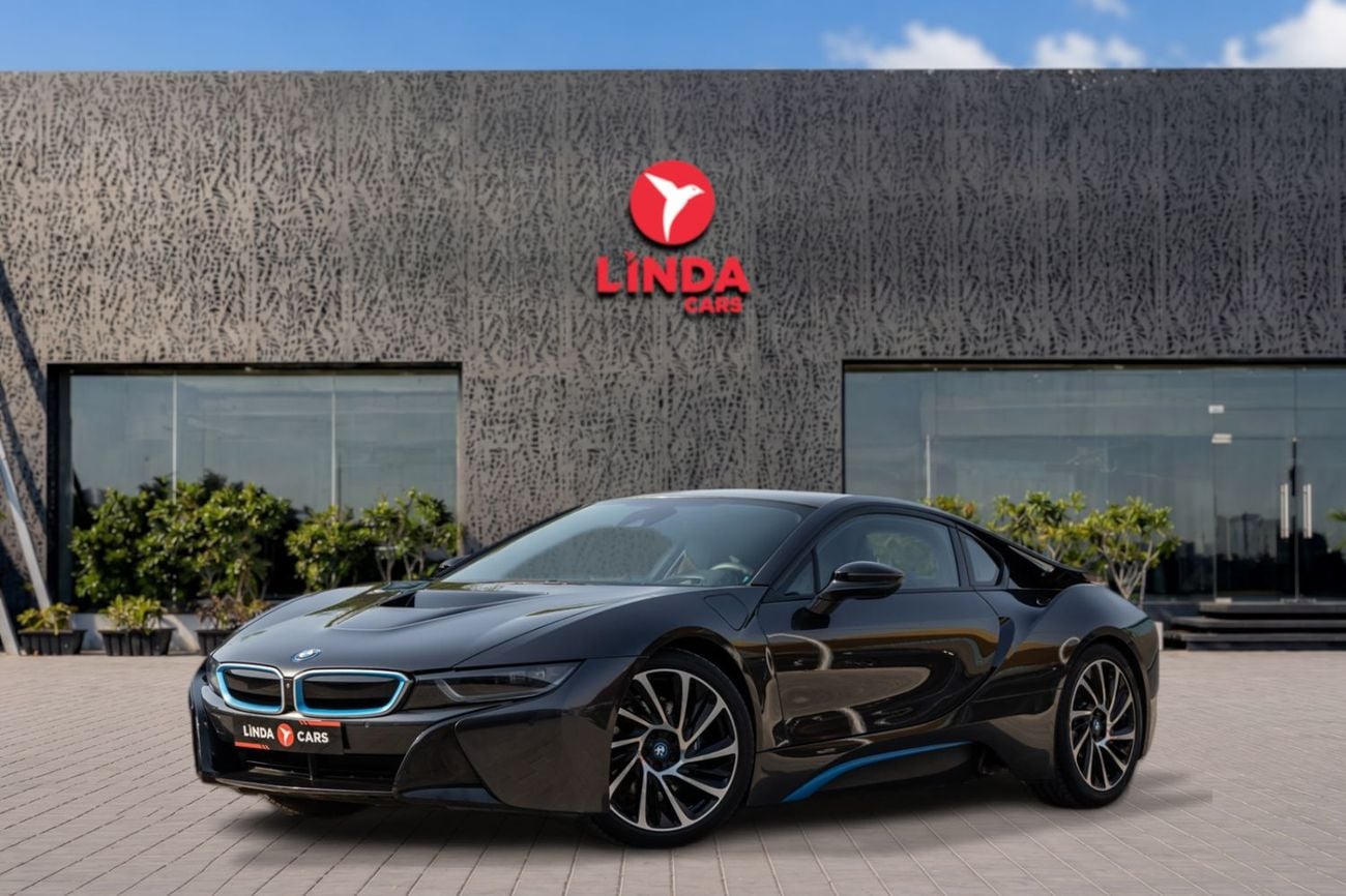 BMW i8 STD (1.5L · 3 Cyl · Automatic · Hybrid · Coupe · All Wheel Drive · 4 Seats · 2 Door) BMW i8 eDrive 2016 GCC