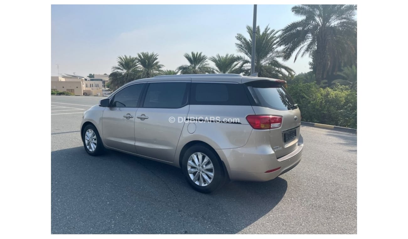 Kia Carnival Kia Carnival   MODEL 2016 Excellent Conditio  (GCC- SPEC)  VERY GOOD CONDITION