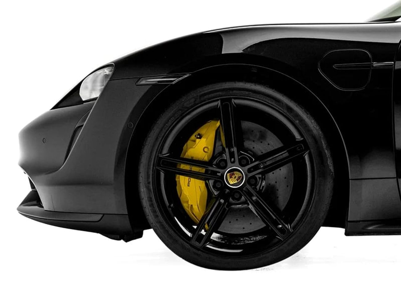 بورش تايكان Turbo S (755 HP)