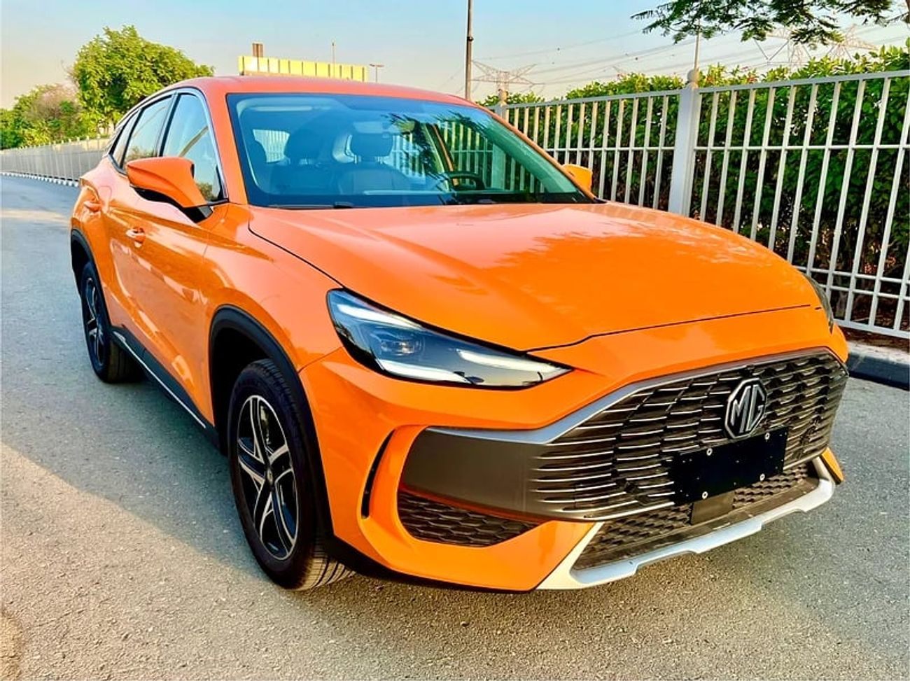 MG One Mid option / Lamborghini Orange