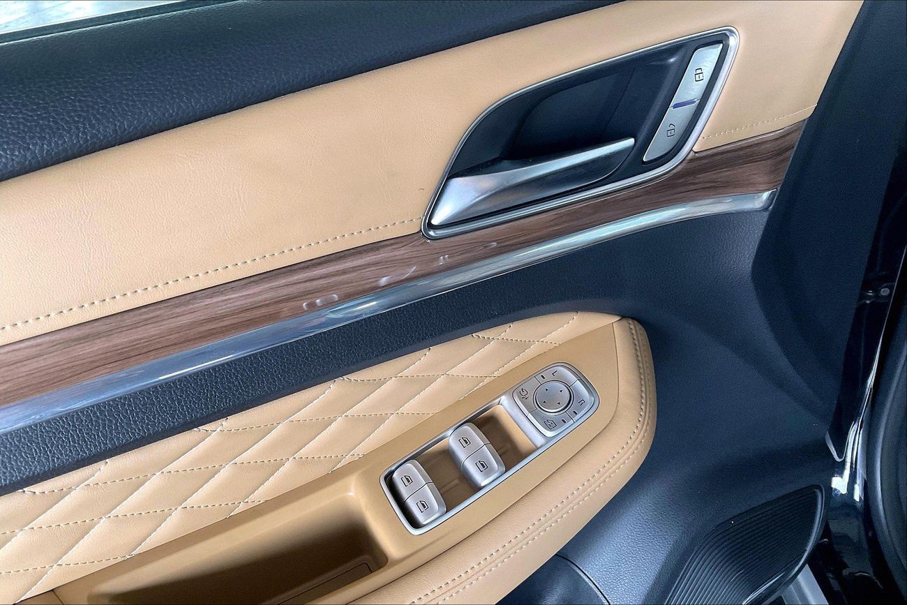 أم جي RX8 Luxury | شامل الضمان | 0 ﺪﻔﻋﺓ ﺃﻮﻟﻯ