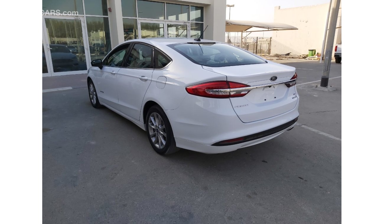 Ford Fusion SE+ Hybrid  2.0