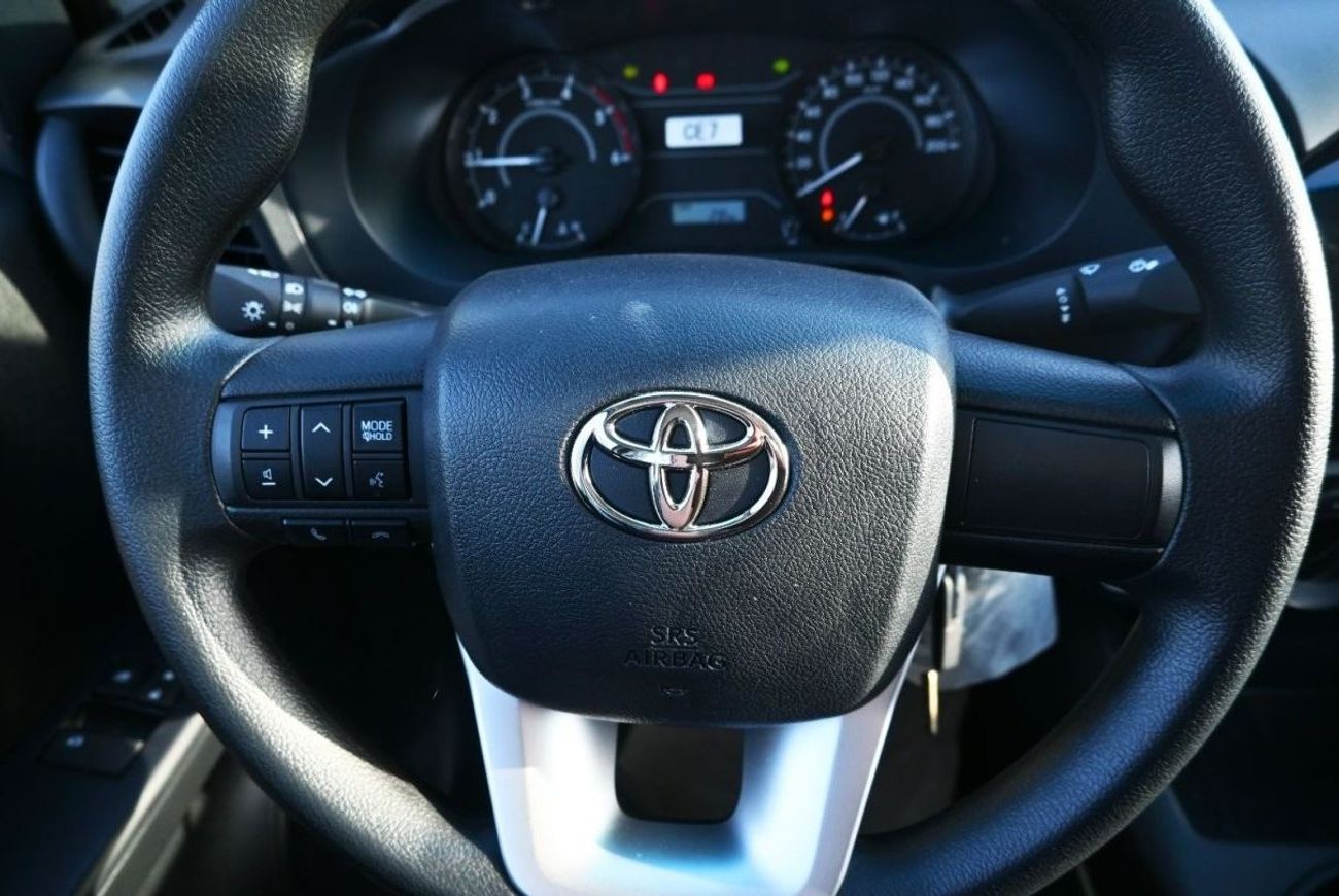 تويوتا هيلوكس تويوتا هايلكس دي ال اكس 2024 2.4L ديزل