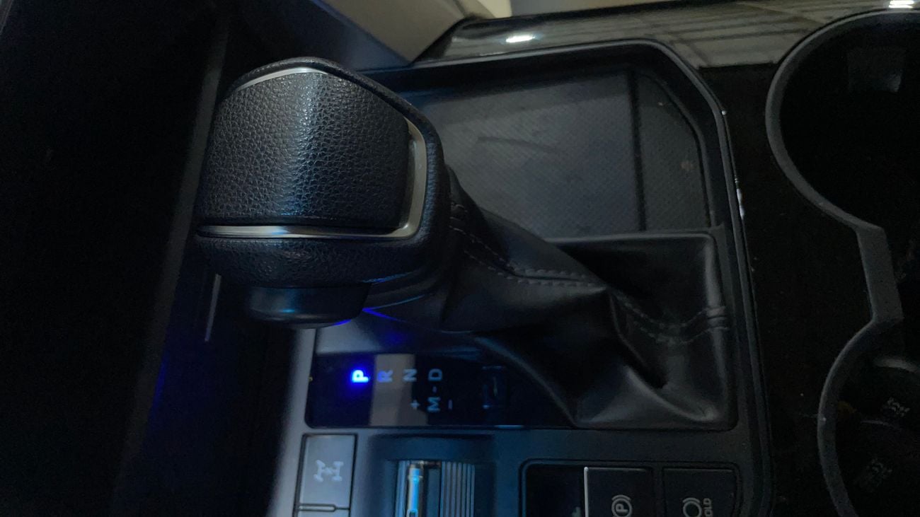 Toyota Land Cruiser BLACK EDITION, миниатюра 13