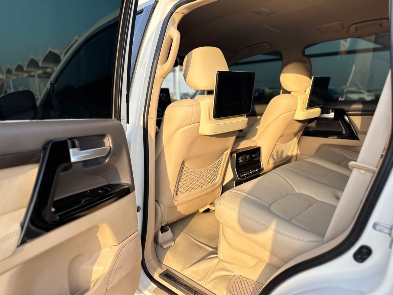 Toyota Land Cruiser GXR 4.6L