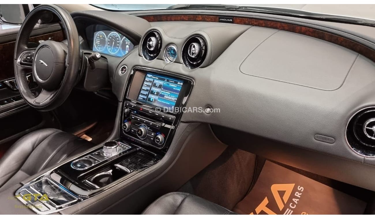 Jaguar XJ 2015 Jaguar XJ, Luxury edition, Full Jaguar Service History , GCC