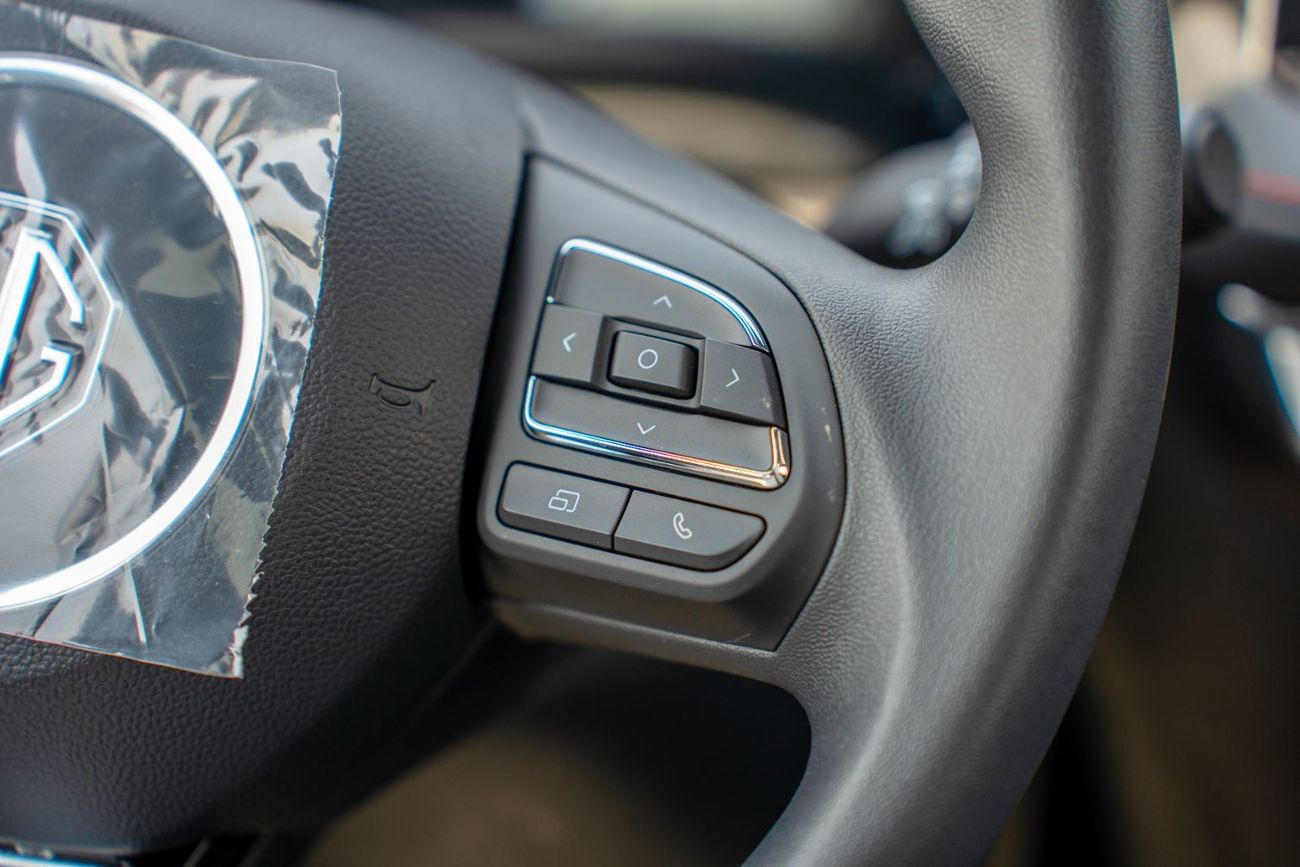 أم جي 5 MG5 2025 1.5L Turbo Petrol