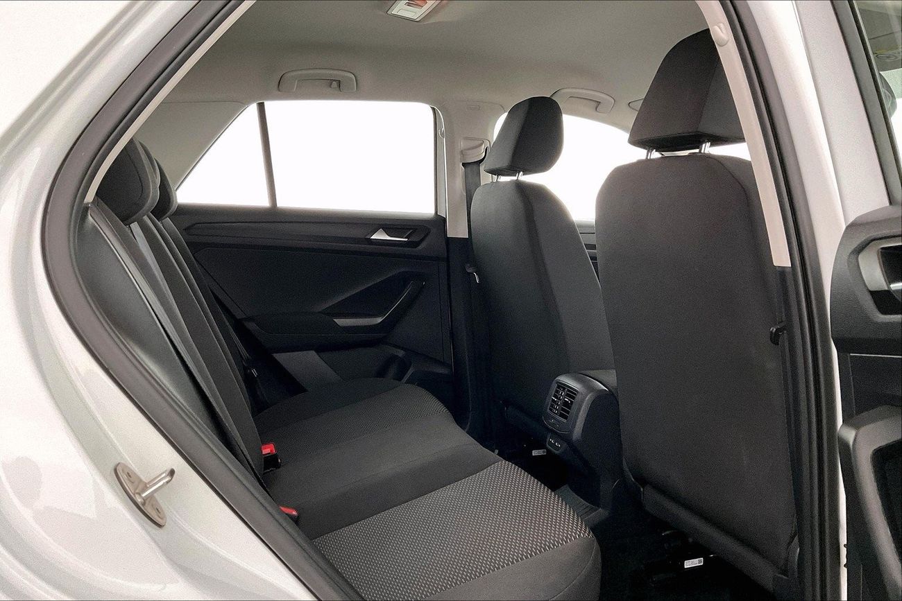 تويوتا يارس SE / E | ضمان مجاني لمدة عام | 0 دفعة أولى