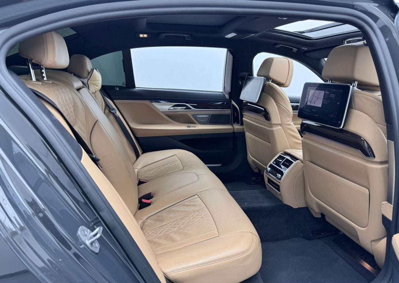 BMW 730Li M Sport 2.0L 2022 BMW 730li xDrive M-sport, Dec/2026 BMW Warranty, BMW Service History, Excellent Co
