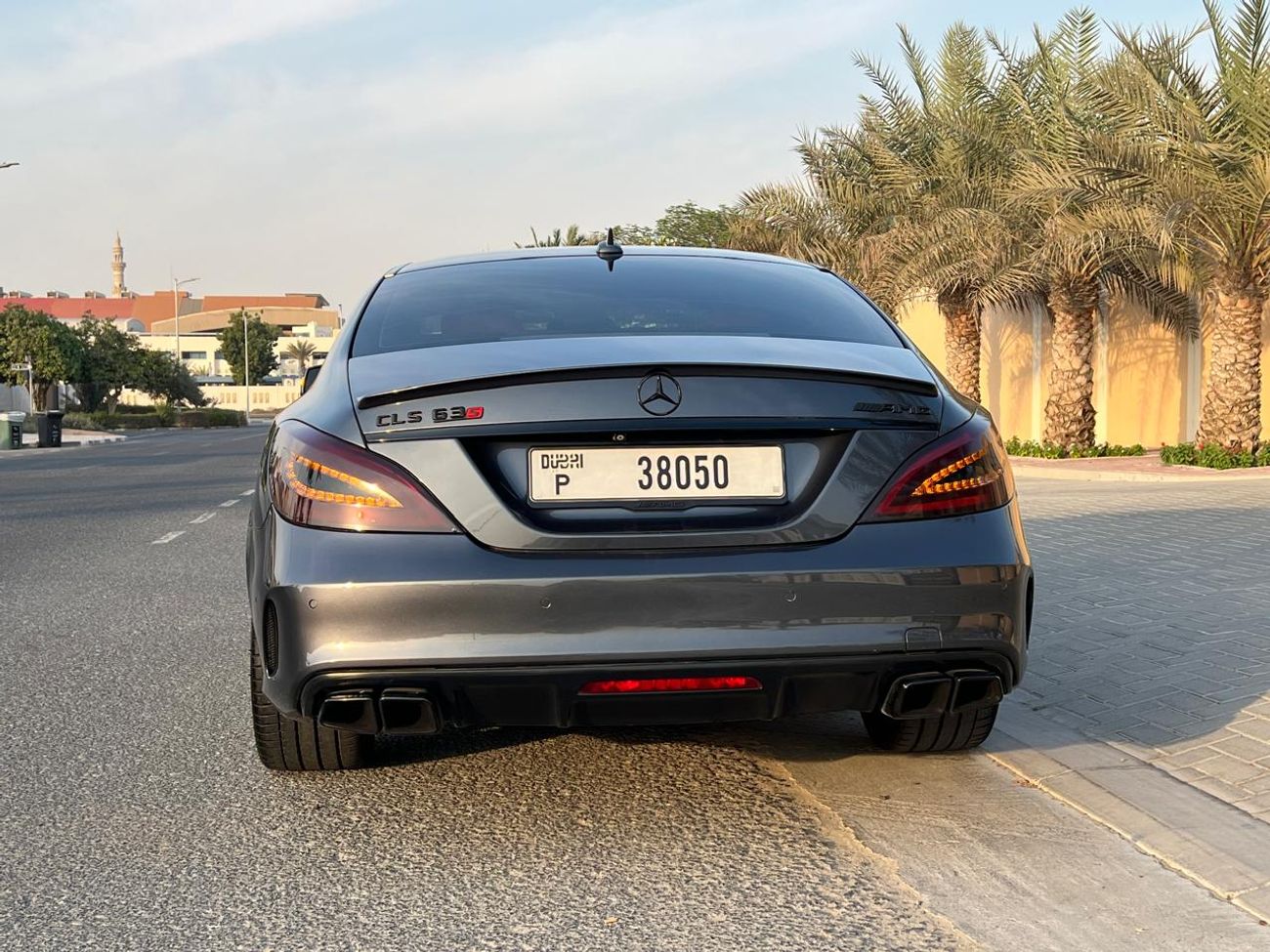 مرسيدس بنز CLS 63 AMG S 5.0L