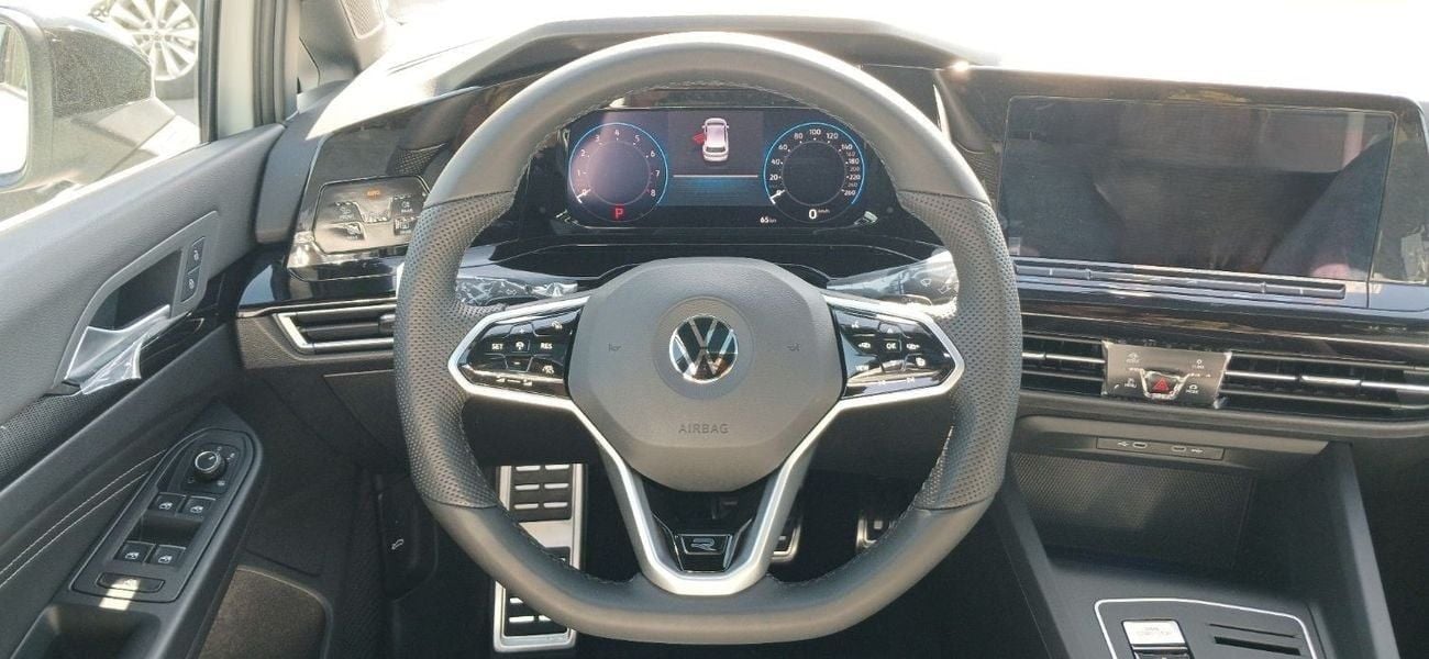 Volkswagen Golf Volkswagen Golf R Line 1.4L TSi Petrol 2024YM | Export Price