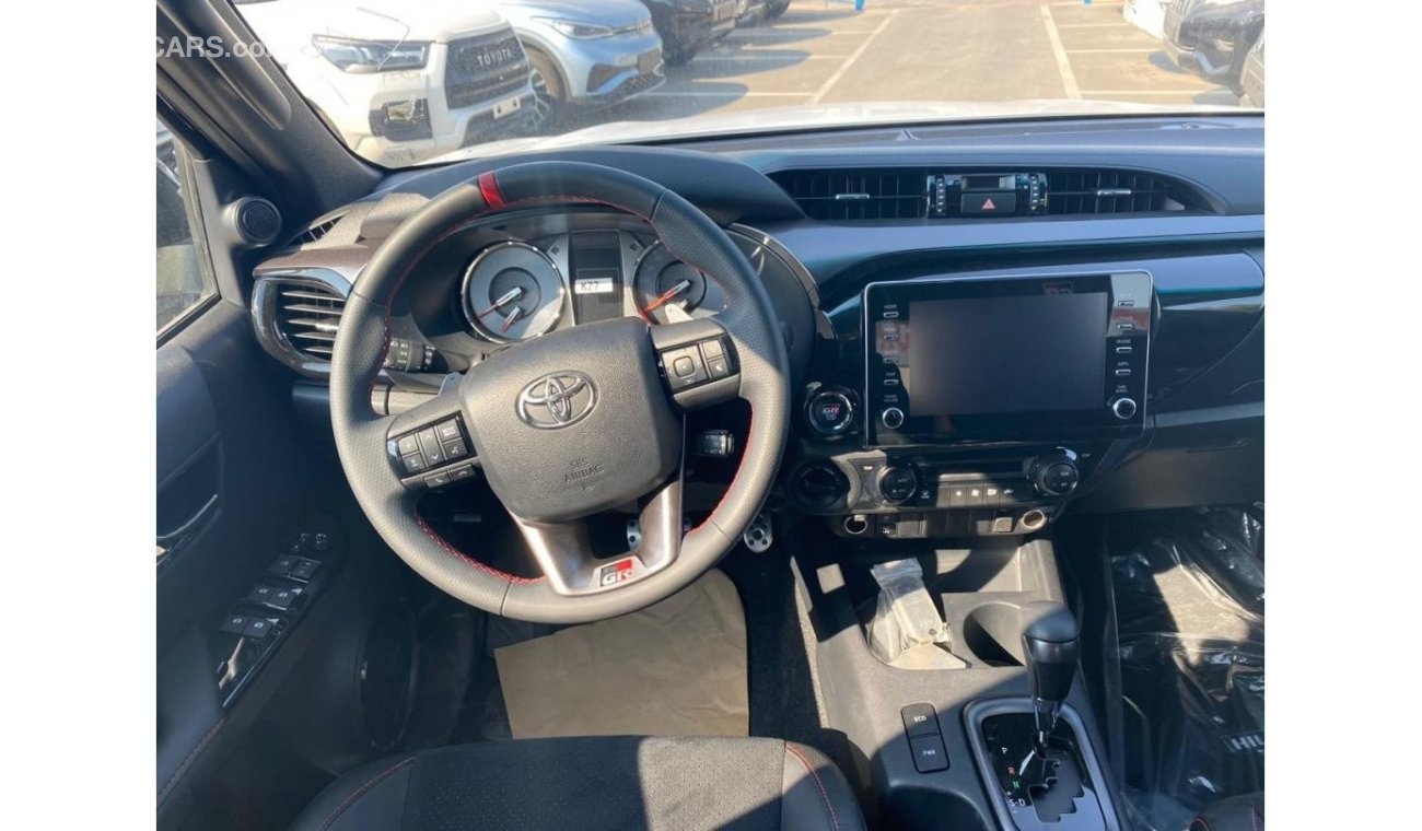 تويوتا هيلوكس TOYOTA HILUX 4.0 AT GRS BLACK 2023